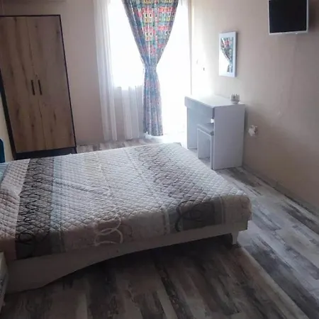 Appartamento узунови леик